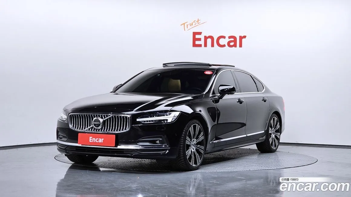 Volvo S90 — фото 1