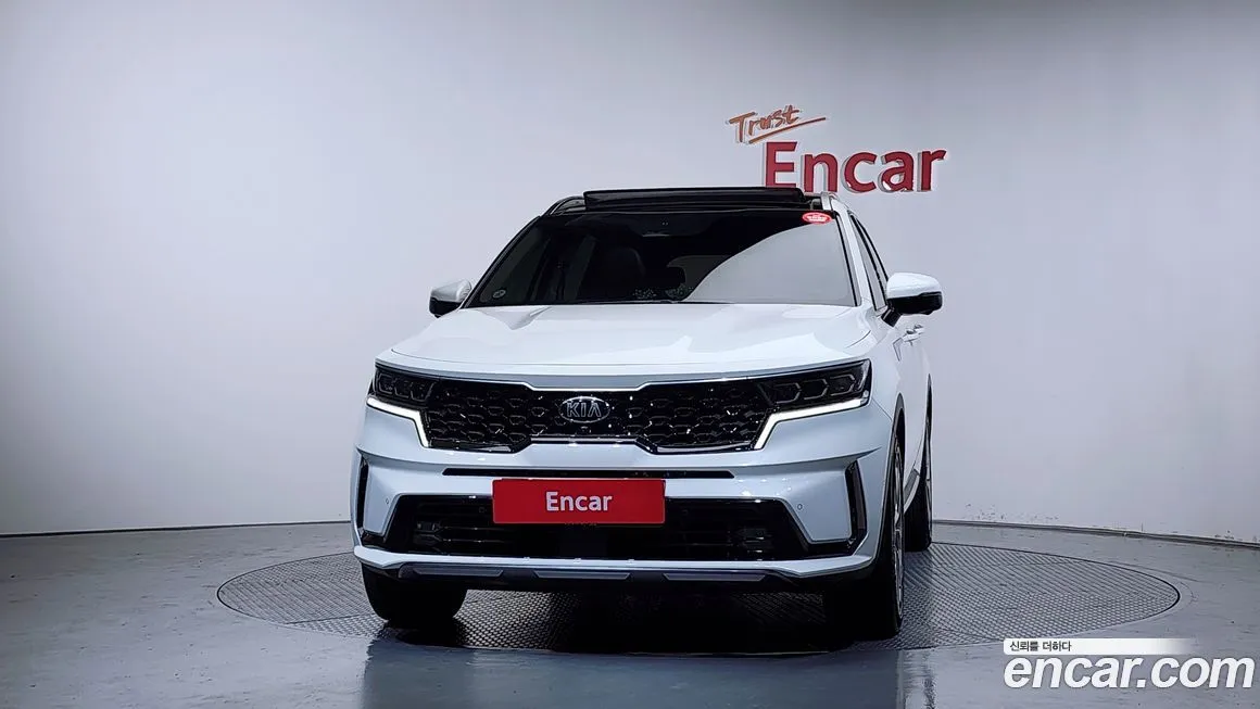 Kia Sorento — фото 10