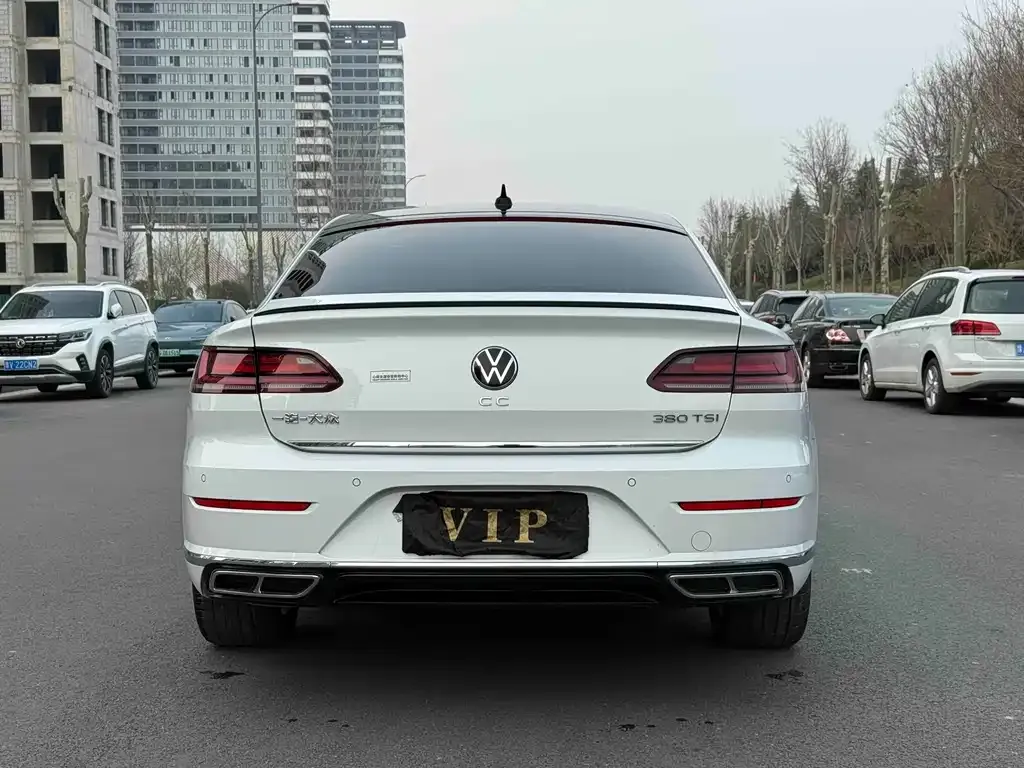 Volkswagen CC — фото 3