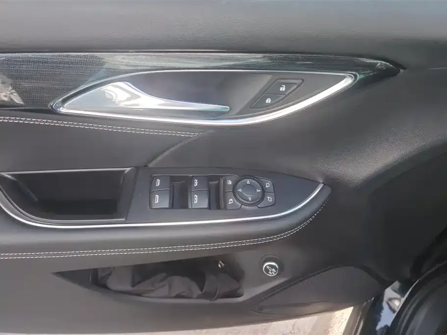 Buick Envision Plus — фото 2