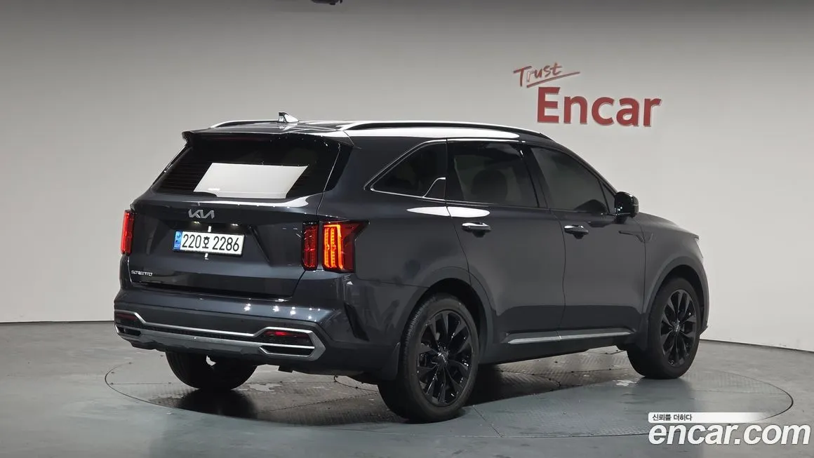 Kia Sorento — фото 4