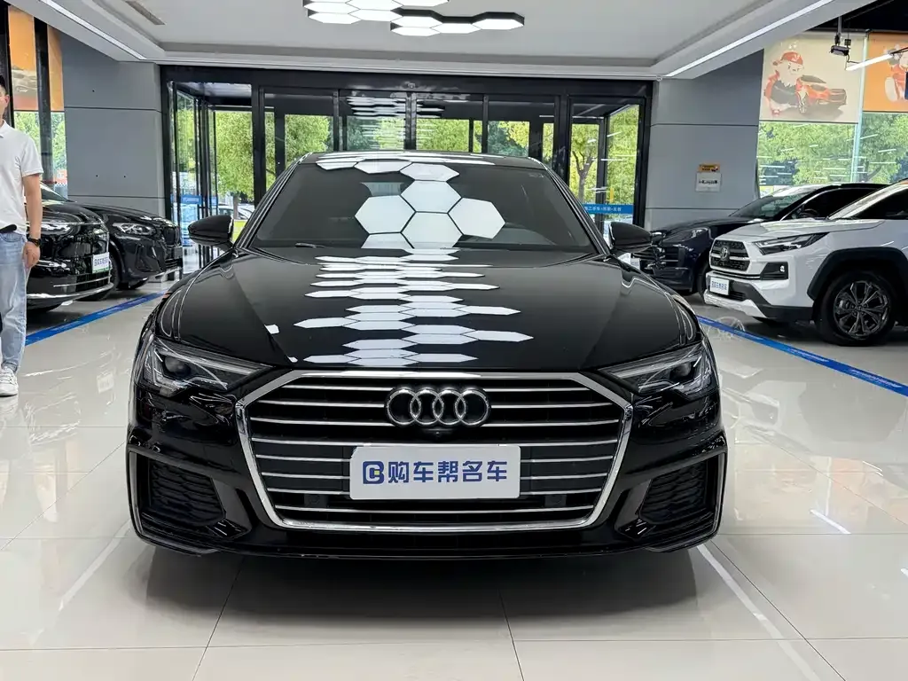 Audi A6L — фото 7