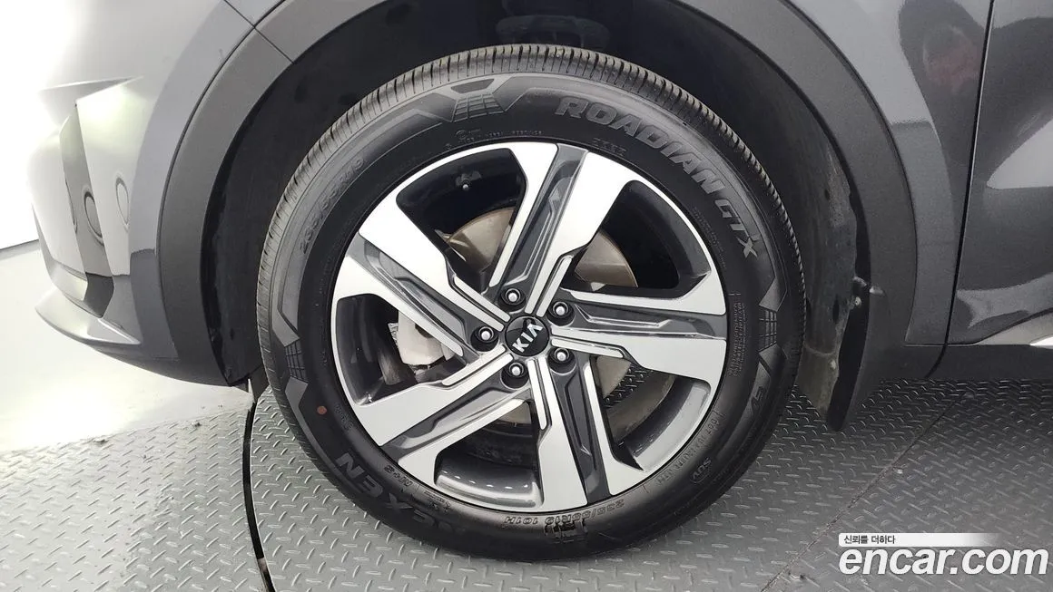 Kia Sorento — фото 7