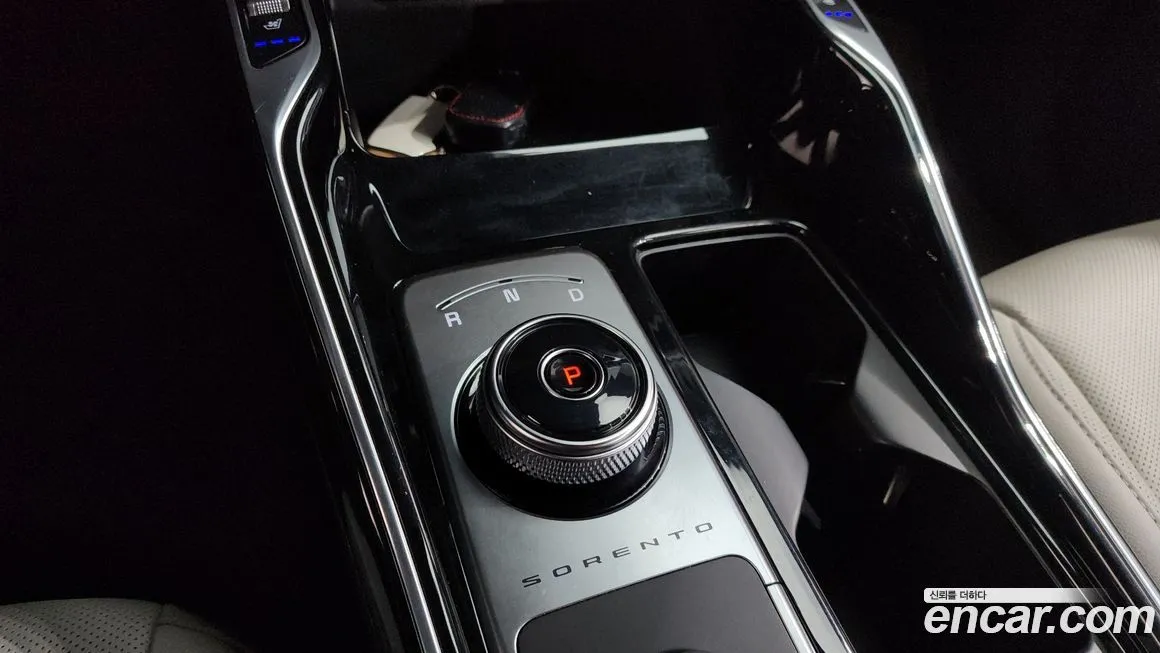 Kia Sorento — фото 8