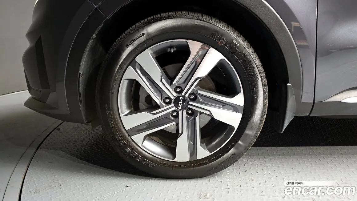 Kia Sorento — фото 7