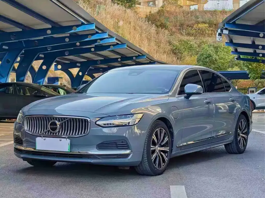 Volvo S90 PHEV — фото 1