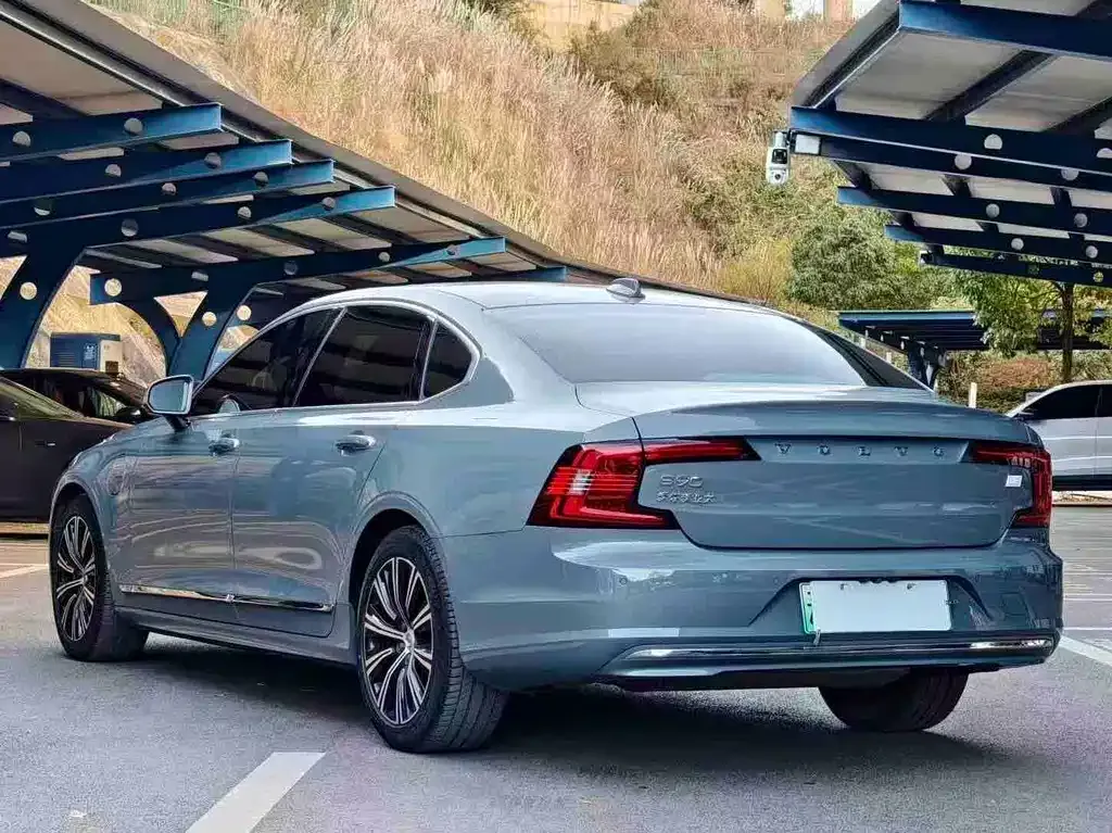 Volvo S90 PHEV — фото 10