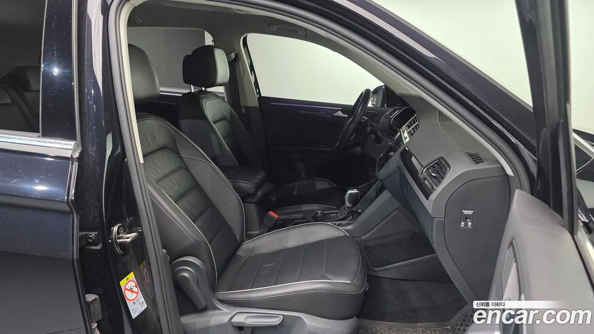 Volkswagen Tiguan — фото 9