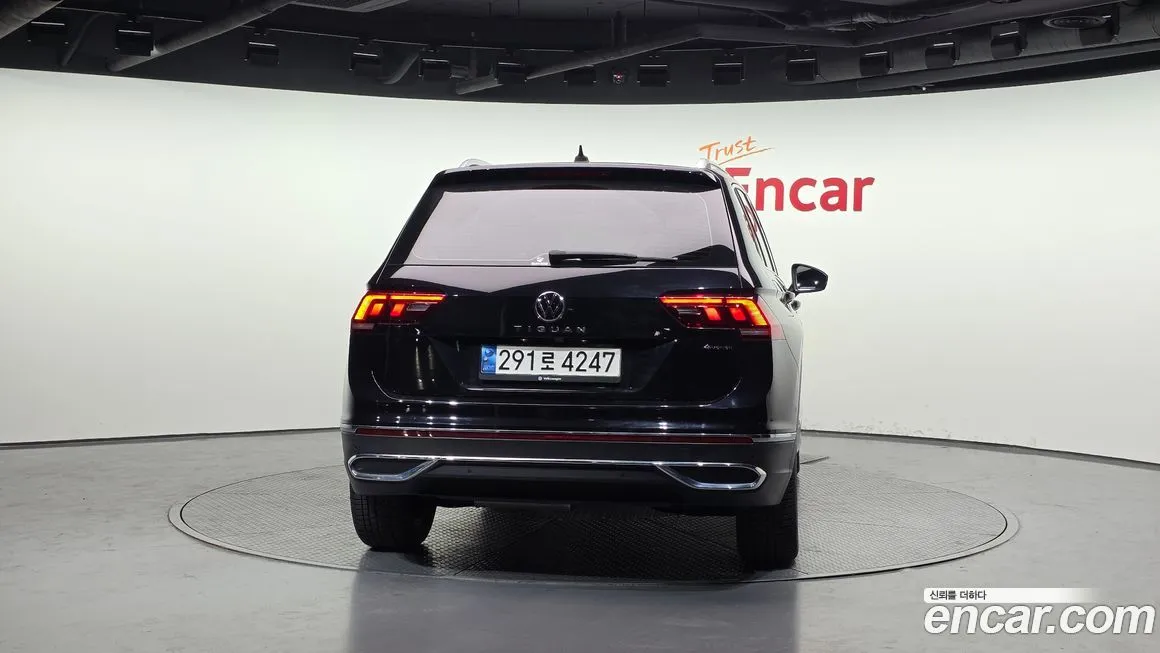 Volkswagen Tiguan — фото 7
