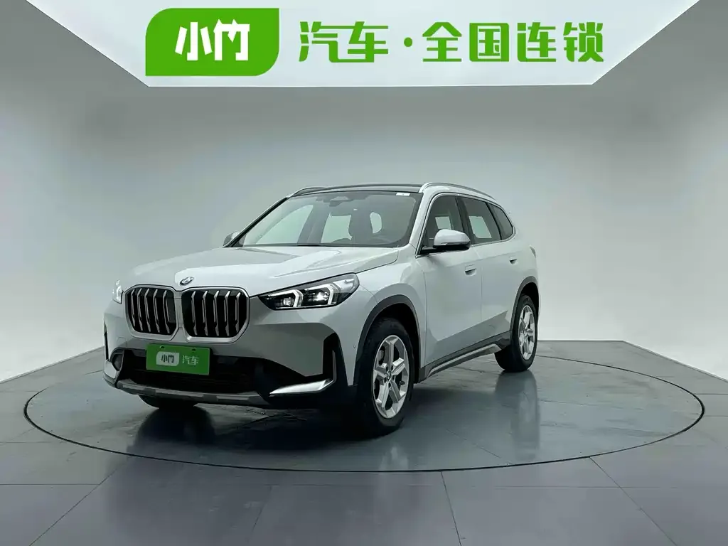 BMW X1 — фото 1