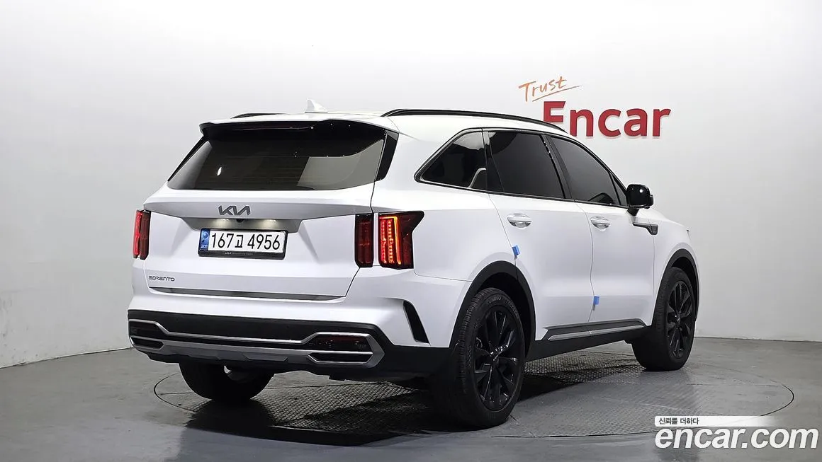 Kia Sorento — фото 10