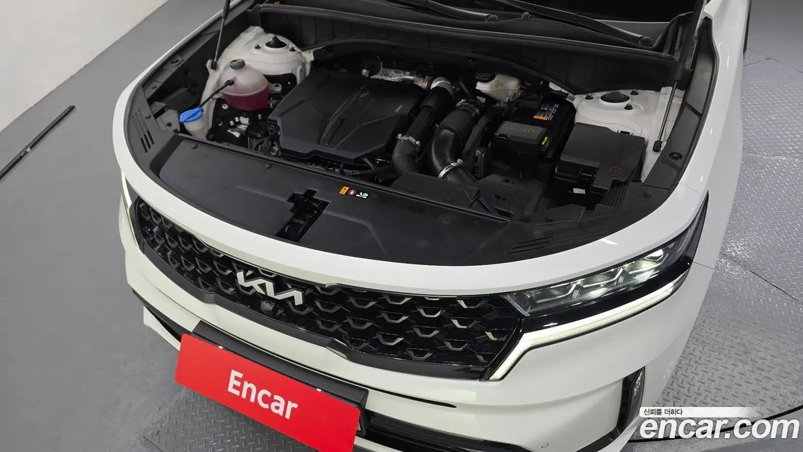 Kia Sorento — фото 6