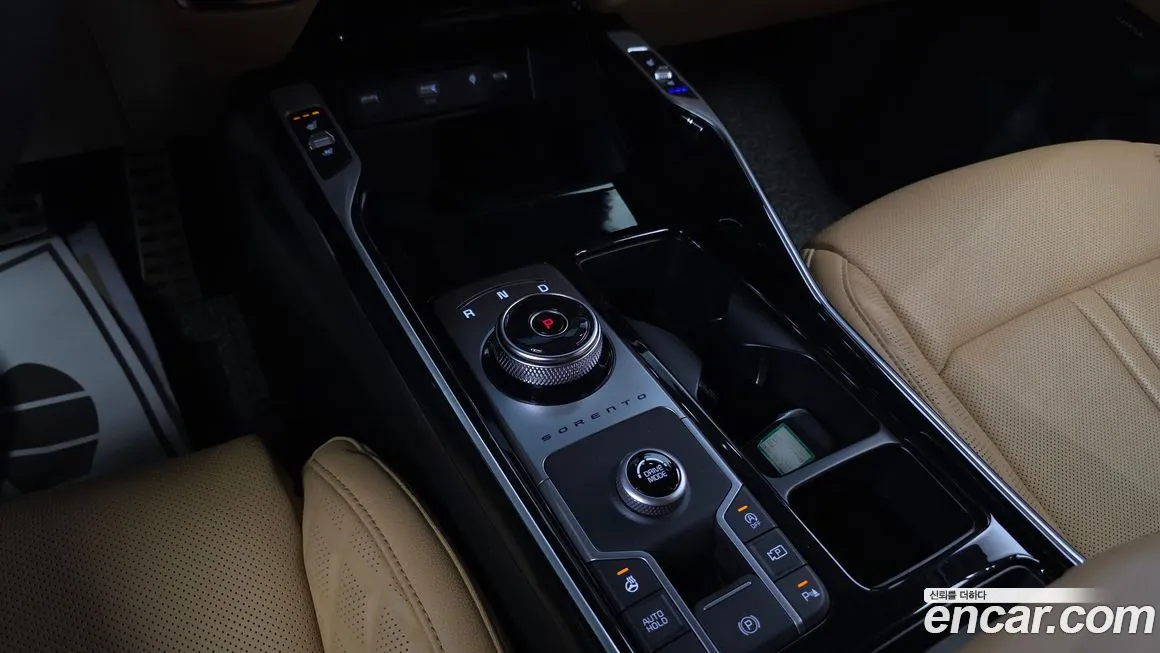 Kia Sorento — фото 8