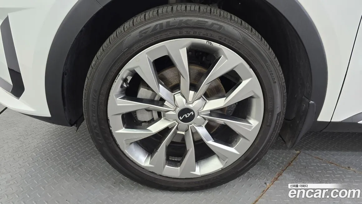 Kia Sorento — фото 8