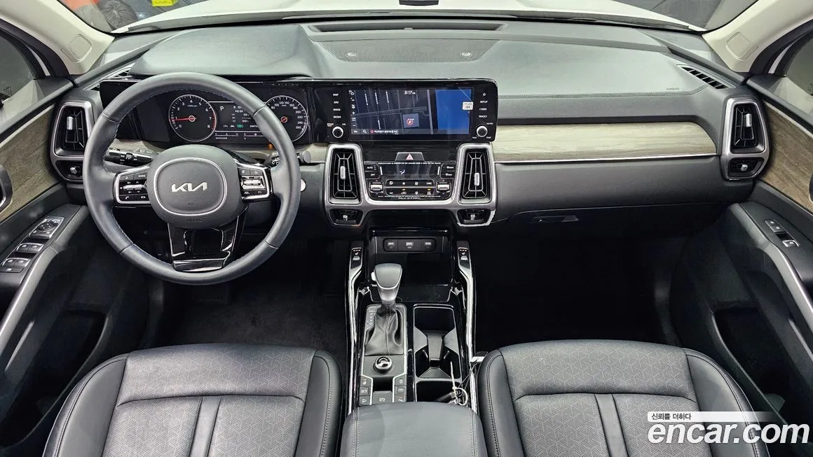 Kia Sorento — фото 10
