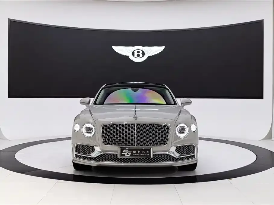Bentley Flying Spur PHEV — фото 5