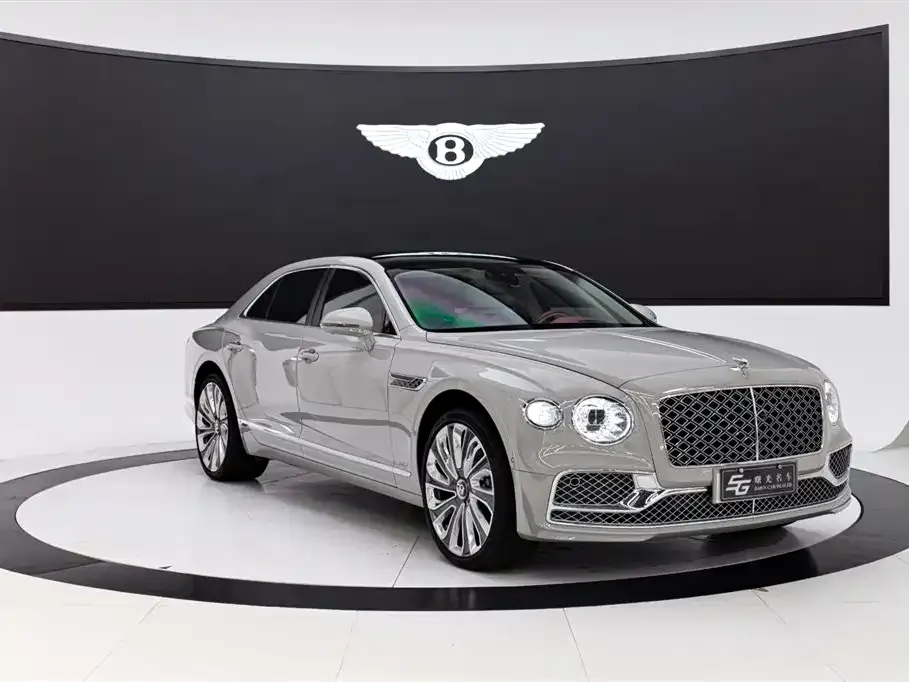 Bentley Flying Spur PHEV — фото 6