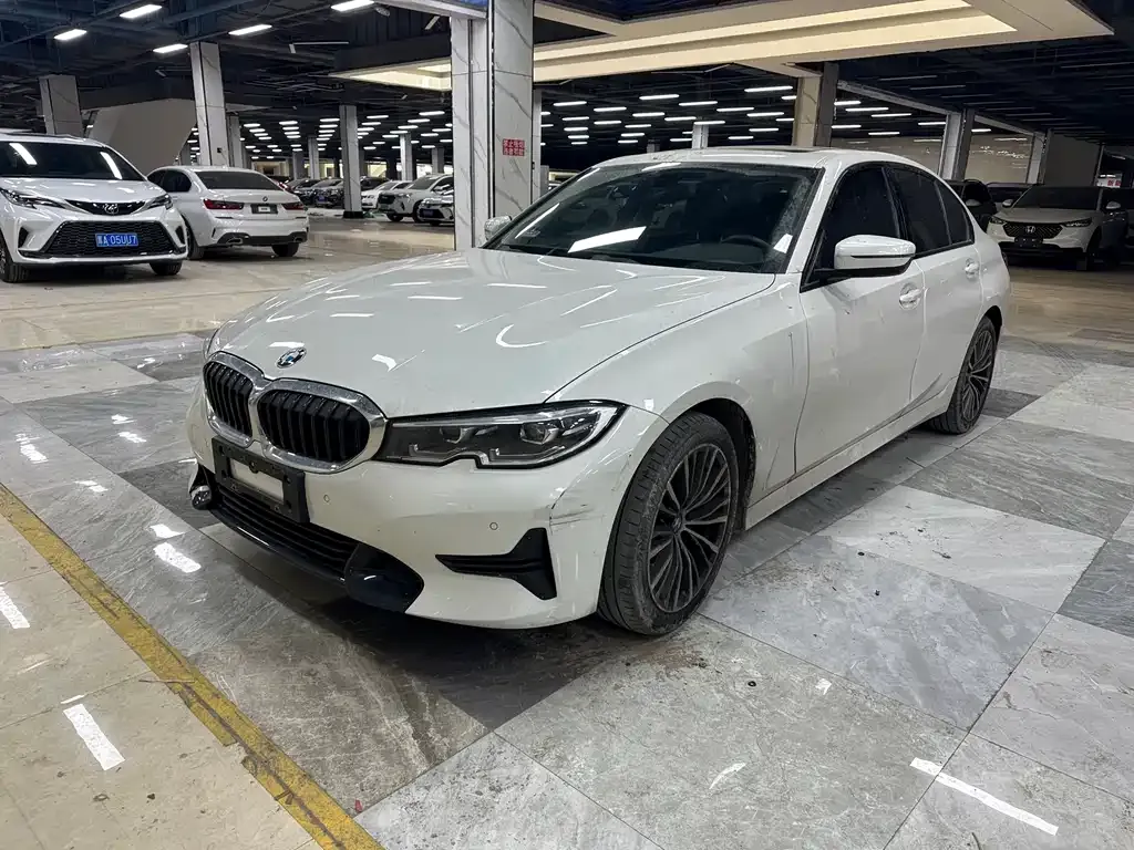 BMW 3 Series — фото 1
