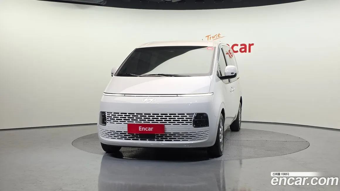 Hyundai Staria — фото 2