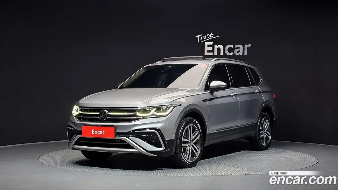 Volkswagen Tiguan — фото 1