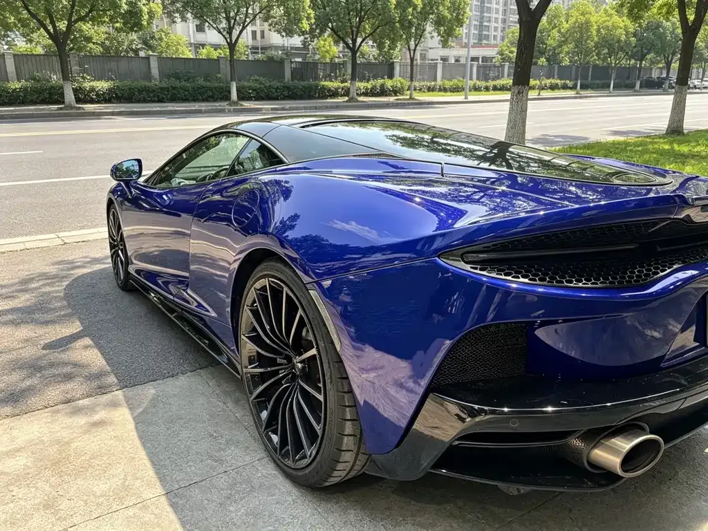 McLaren GT — фото 8
