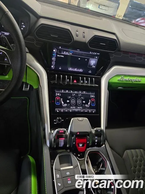 Lamborghini Urus — фото 9