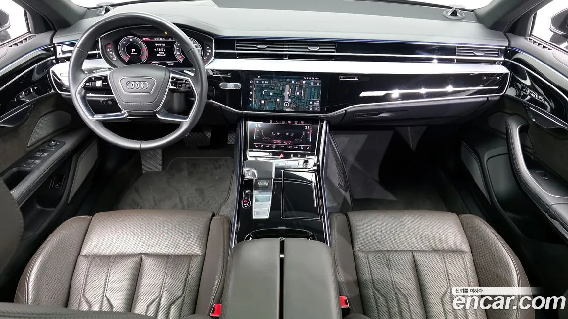 Audi A8 — фото 10