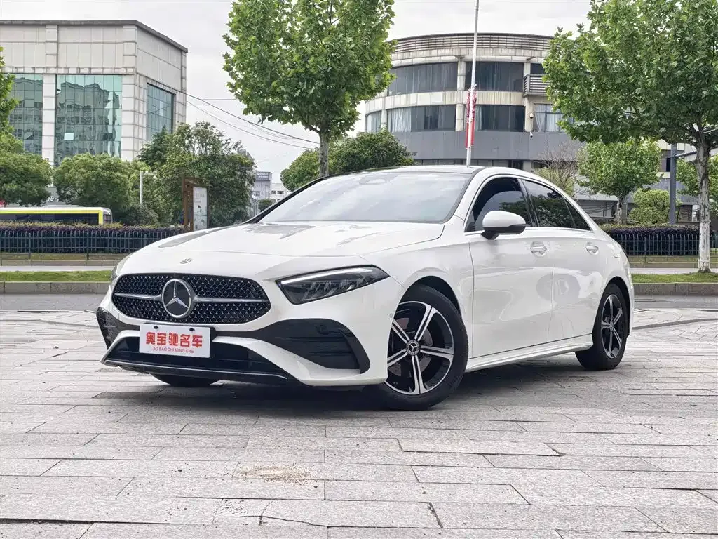 Mercedes-Benz A-Class — фото 1