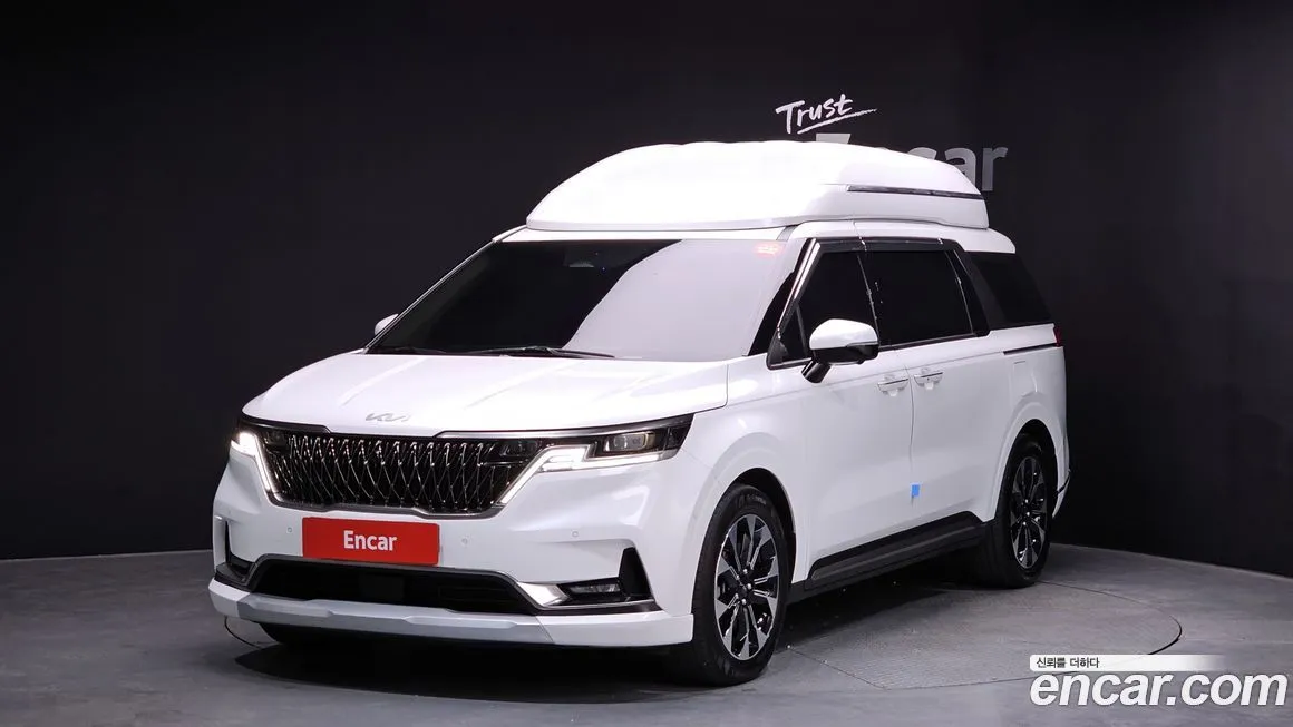 Kia Carnival — фото 1