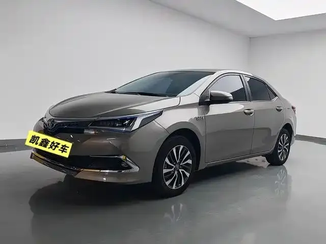 Toyota Corolla Hybrid — фото 1