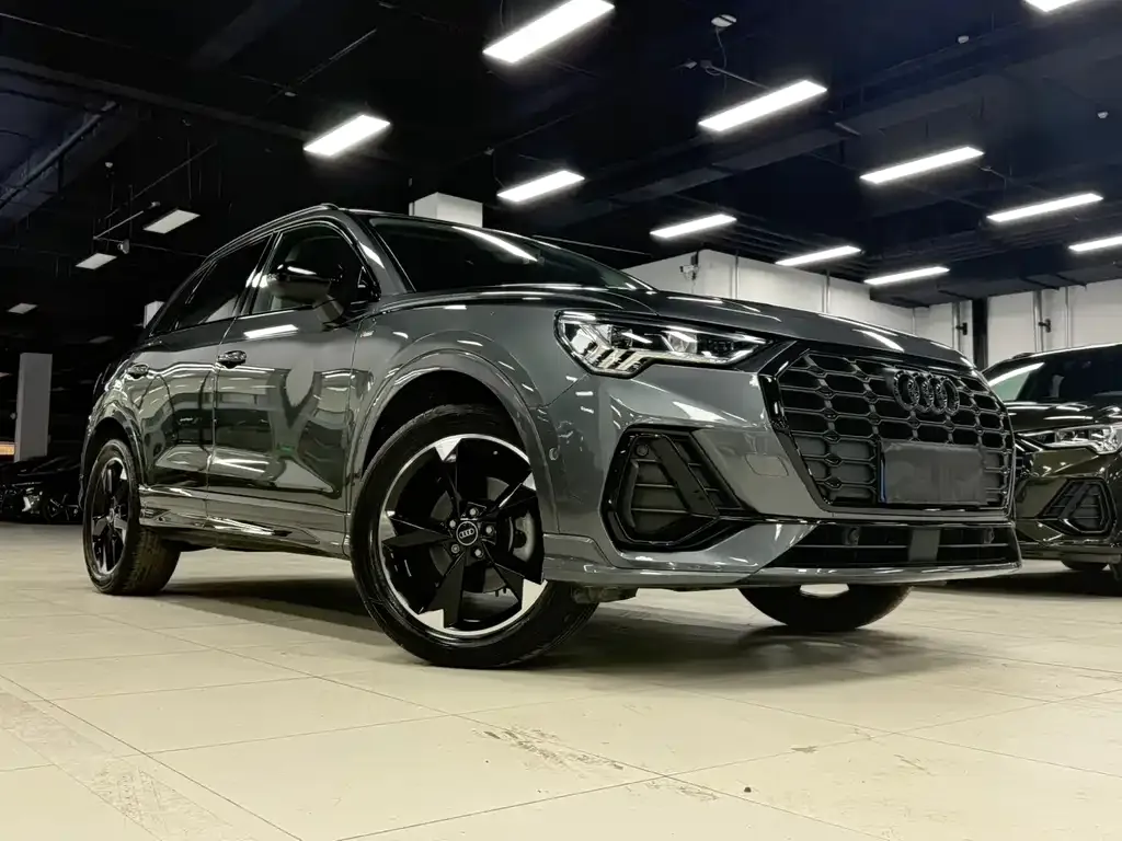 Audi Q3 — фото 9