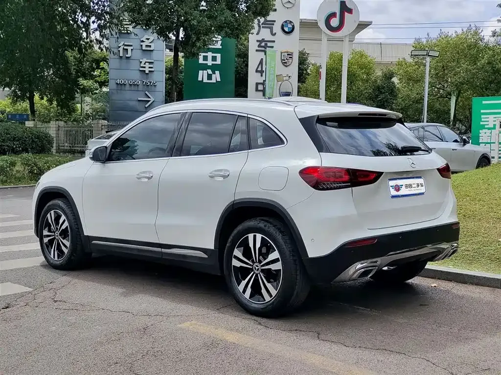 Mercedes-Benz GLA — фото 9