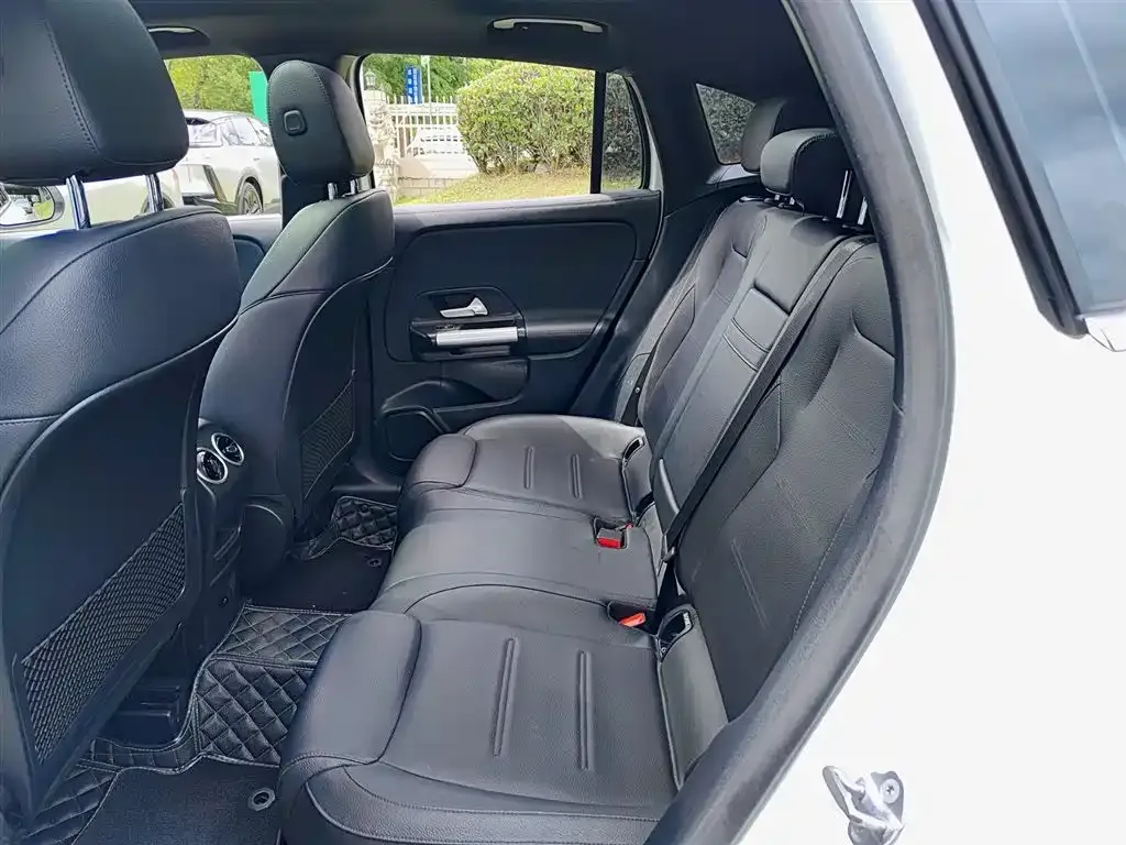 Mercedes-Benz GLA — фото 3