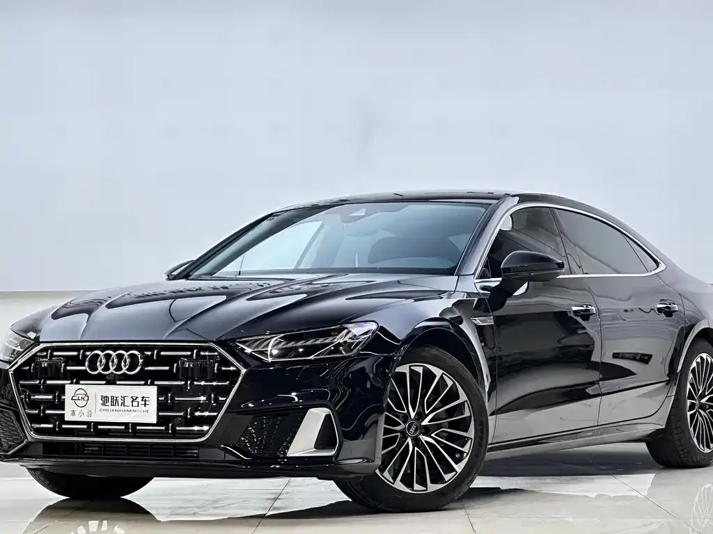 Audi A7L — фото 1