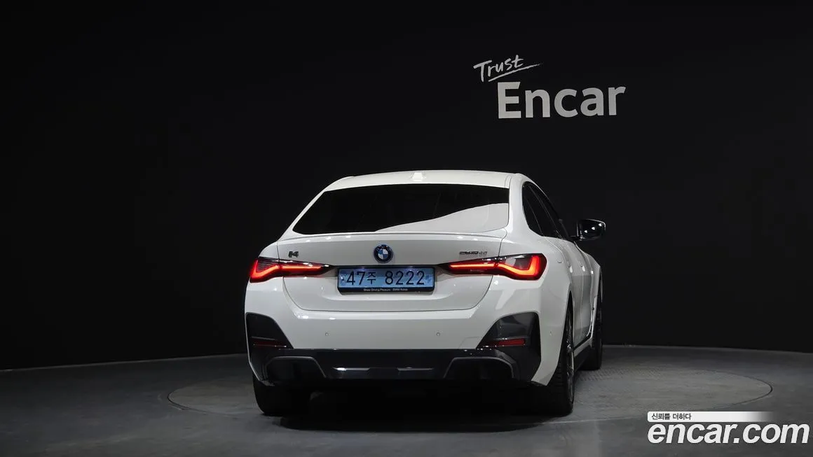 BMW i4 — фото 5