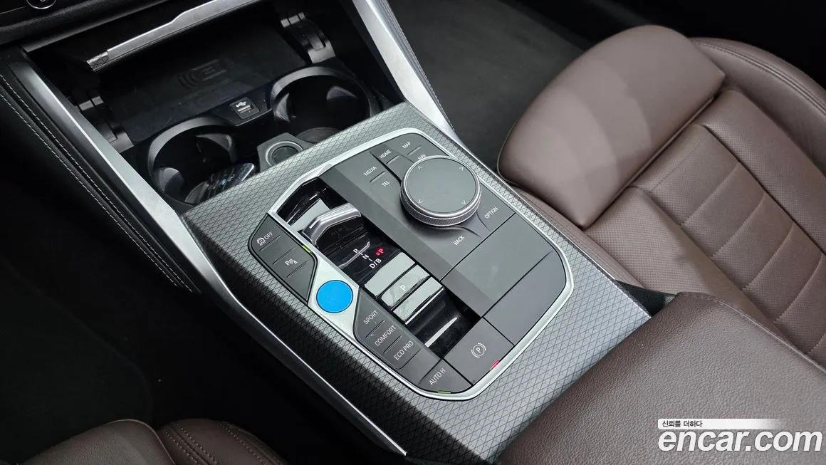 BMW i4 — фото 7