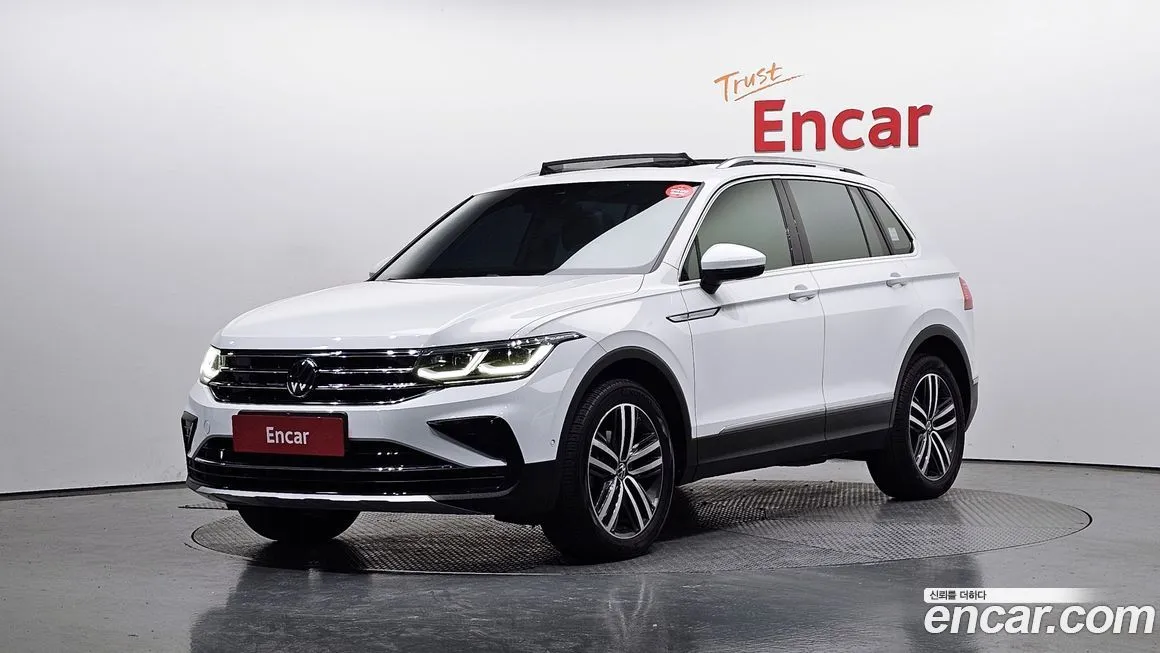 Volkswagen Tiguan — фото 1