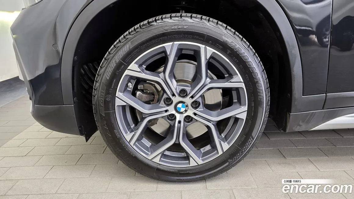 BMW X1 — фото 10