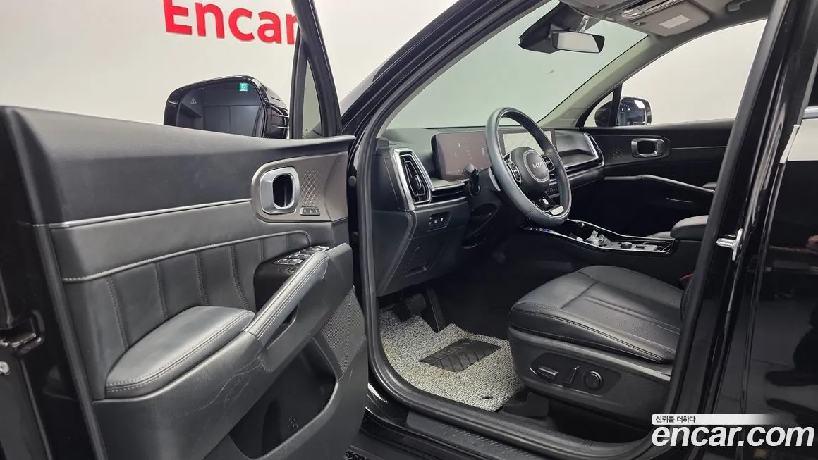 Kia Sorento — фото 6