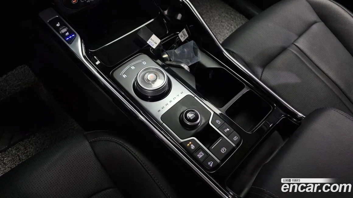 Kia Sorento — фото 8