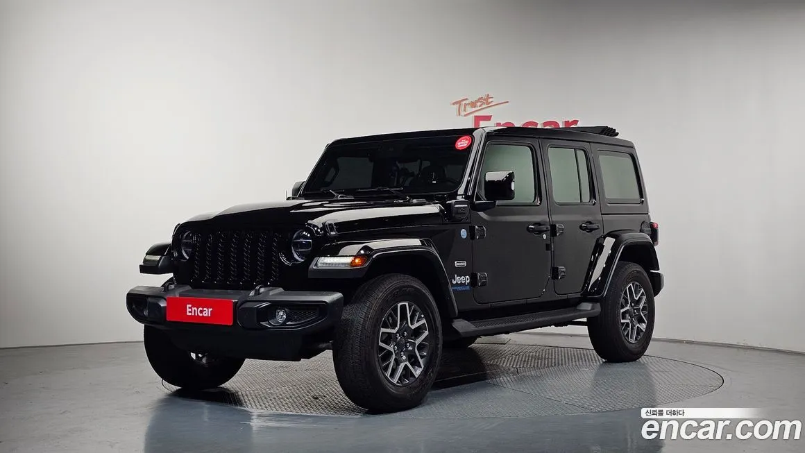 Jeep Wrangler — фото 1