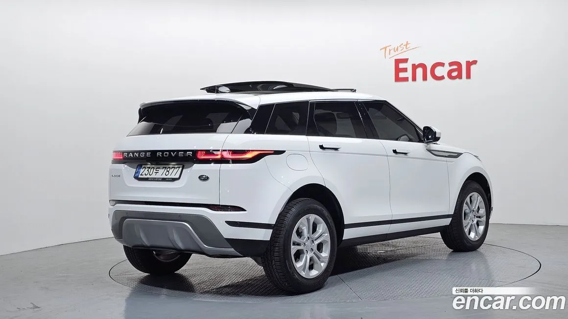 Land Rover Range Rover Evoque — фото 8