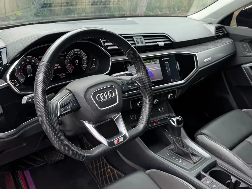 Audi Q3 Sportback — фото 3
