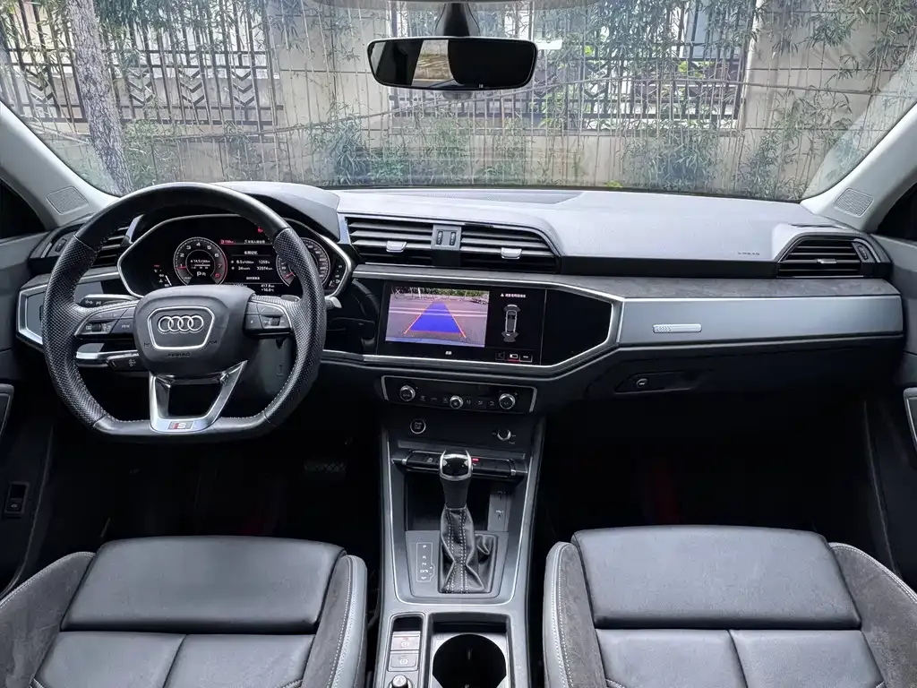 Audi Q3 Sportback — фото 6
