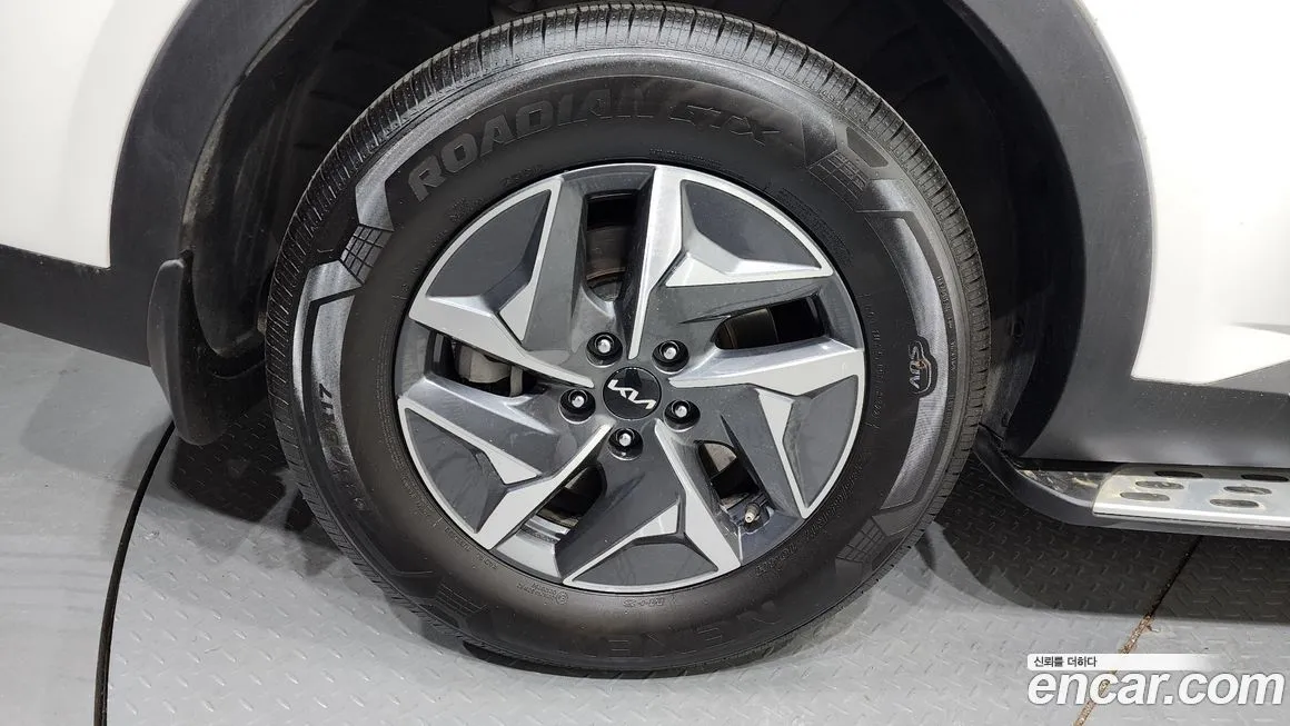Kia Sorento — фото 7