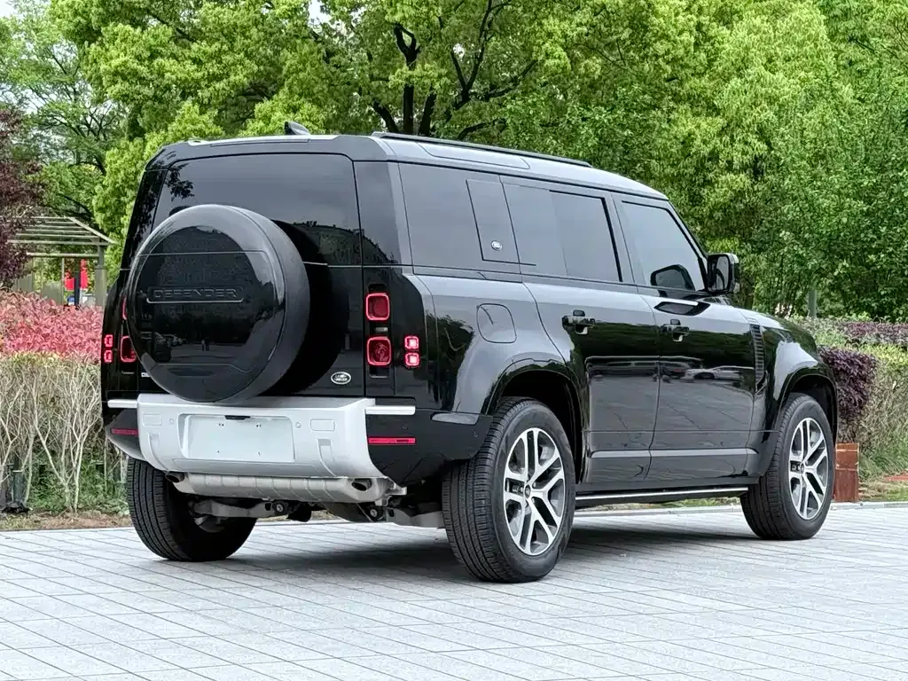 Land Rover Defender — фото 9