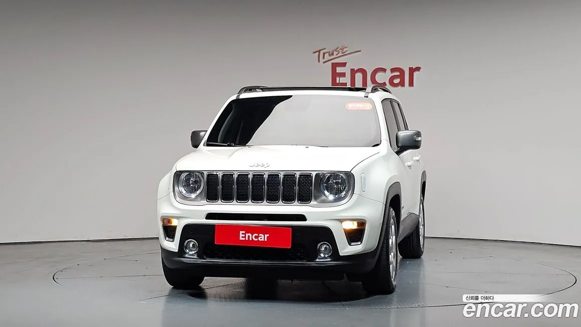 Jeep Renegade — фото 2