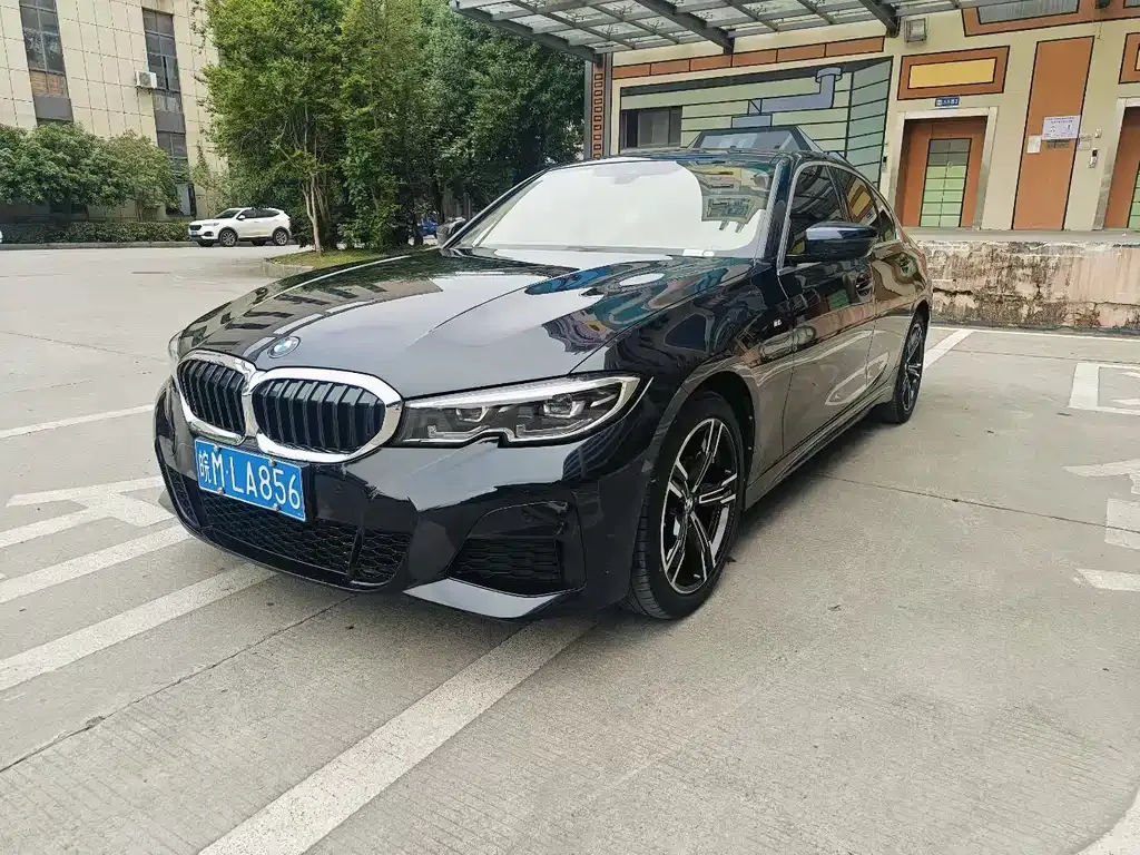BMW 3 Series — фото 1