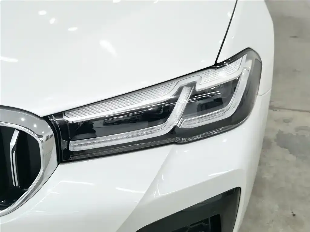 BMW 5 Series — фото 2