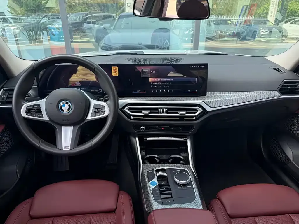 BMW i3 — фото 8